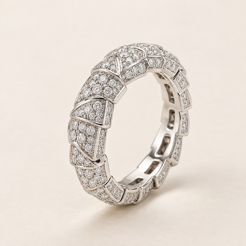 Bvlgari — Serpenti Viper Ring — Illustrazione generata con IA