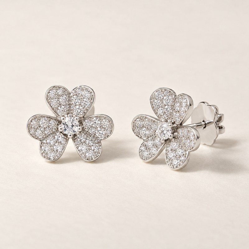 Van Cleef & Arpels — Frivole earrings, small model — Ilustración generada por IA